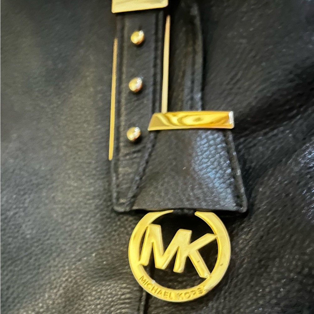 MICHAEL Michael Kors Black Leather Handbag